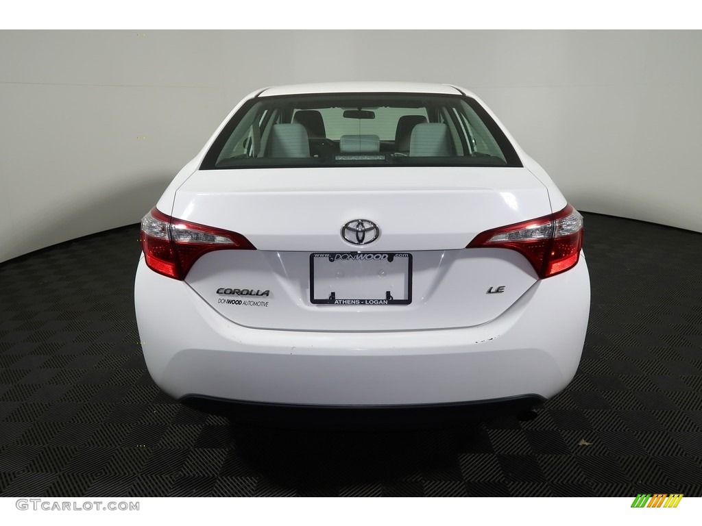 2015 Corolla LE - Super White / Ash photo #11