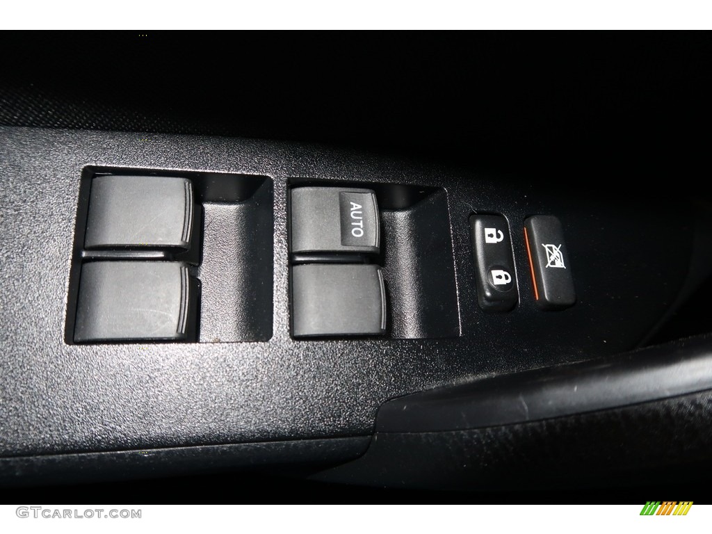 2015 Corolla LE - Super White / Ash photo #34