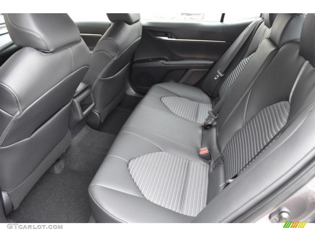 2018 Camry SE - Predawn Gray Mica / Ash photo #15