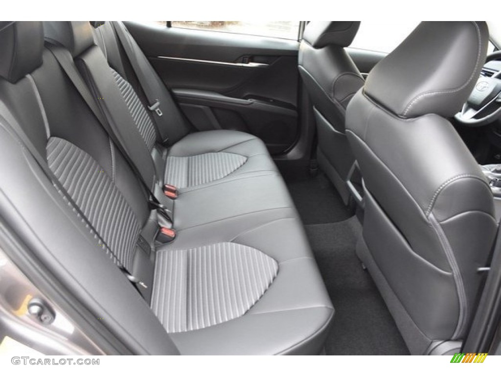 2018 Camry SE - Predawn Gray Mica / Ash photo #18