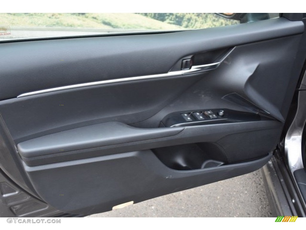 2018 Camry SE - Predawn Gray Mica / Ash photo #20