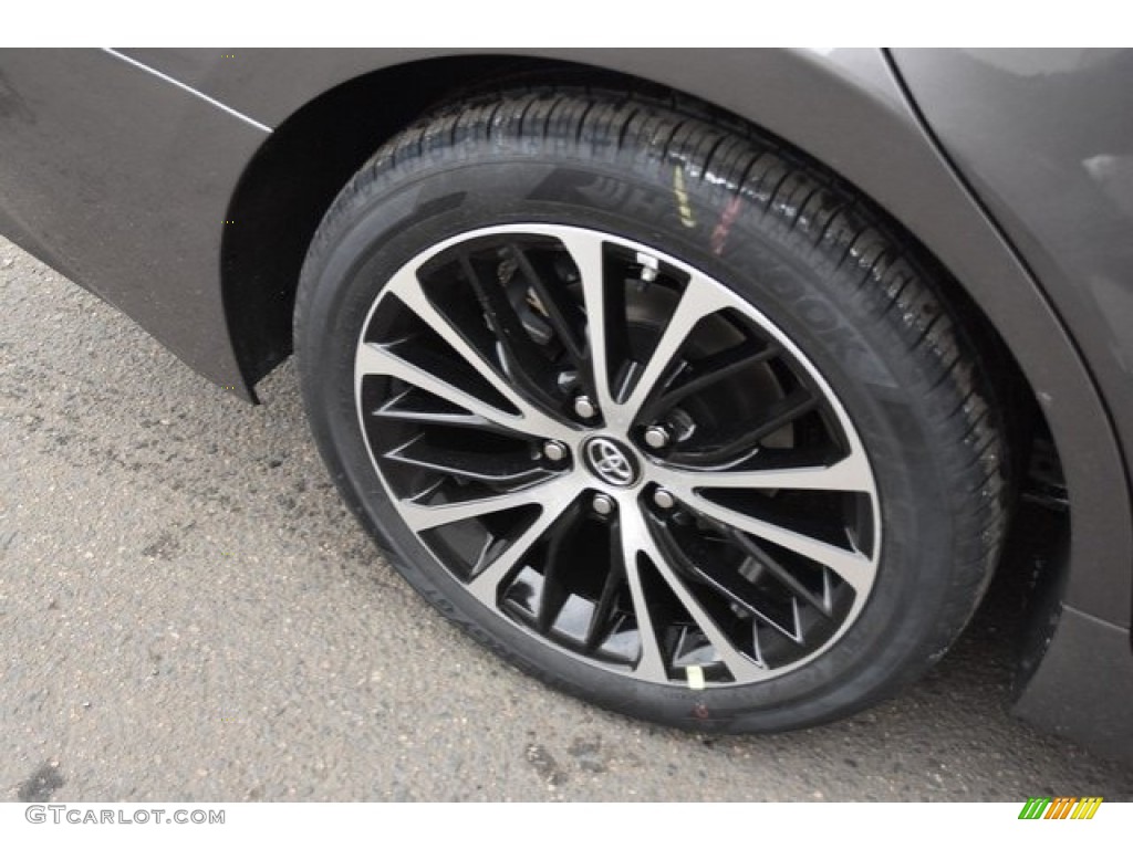 2018 Camry SE - Predawn Gray Mica / Ash photo #34