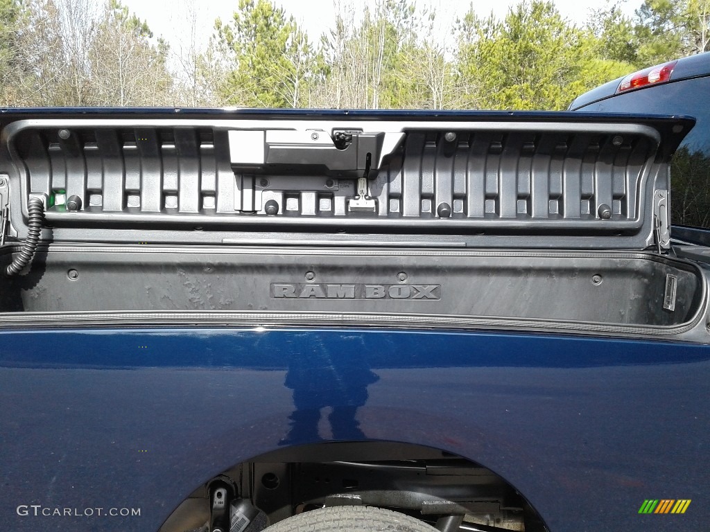 2018 2500 Tradesman Crew Cab 4x4 - True Blue Pearl / Black/Diesel Gray photo #14