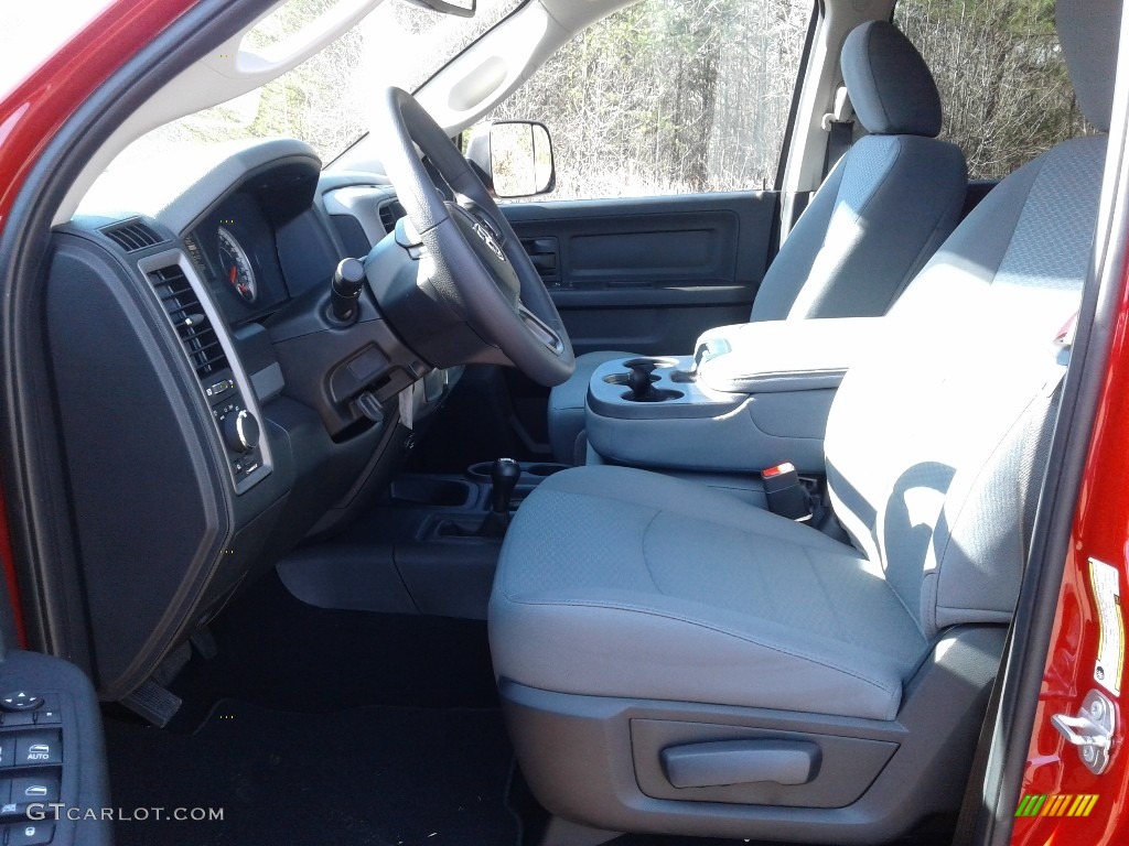 2018 Ram 2500 Tradesman Crew Cab 4x4 Front Seat Photo #125191045