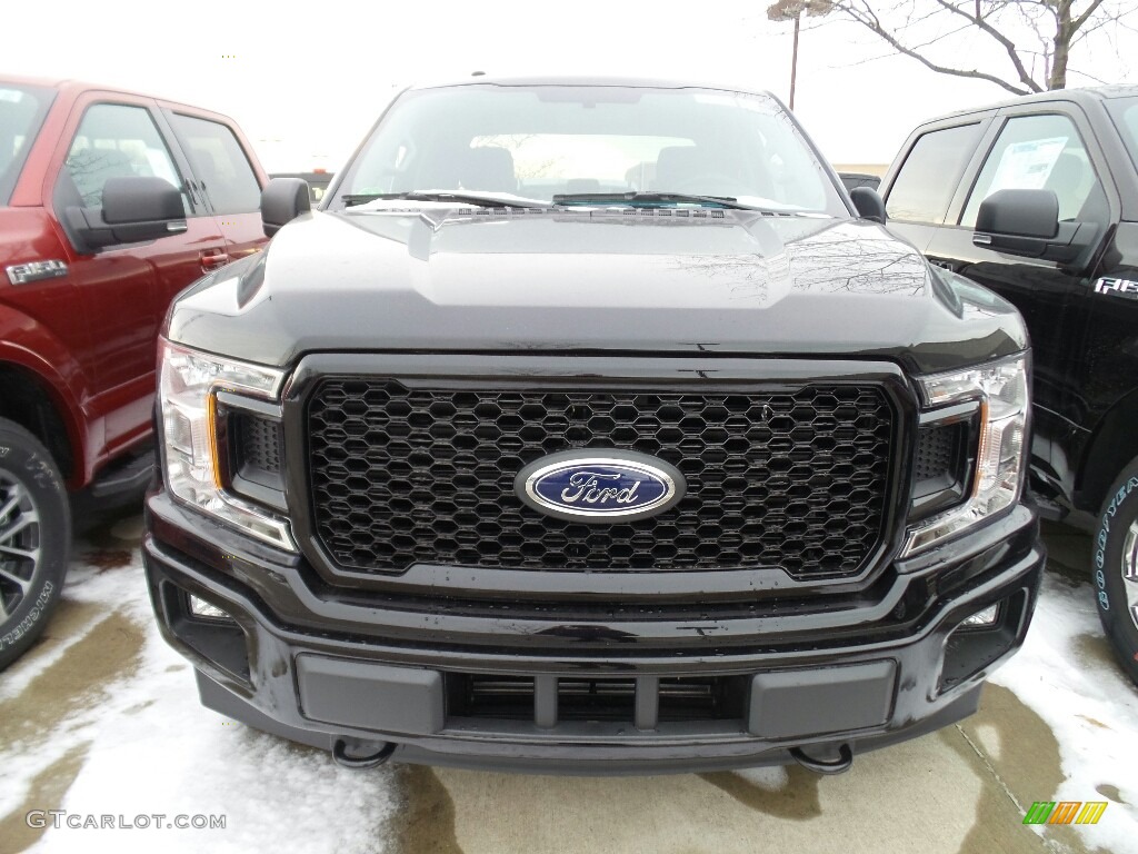 2018 F150 STX SuperCab 4x4 - Shadow Black / Earth Gray photo #2