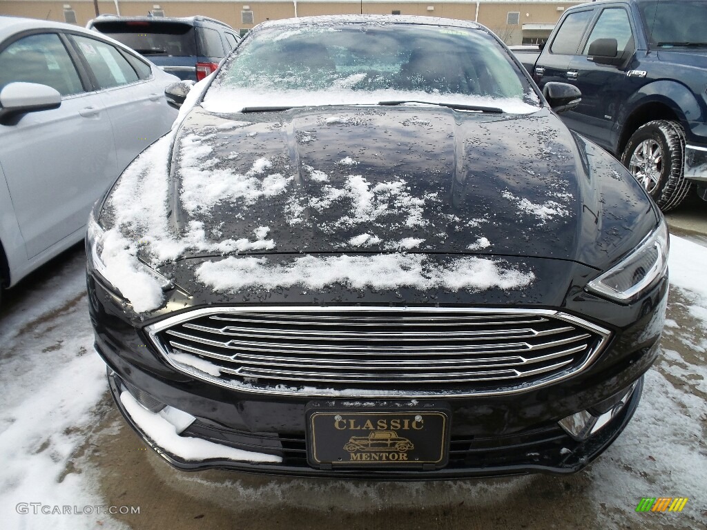 2018 Fusion SE - Shadow Black / Ebony photo #2