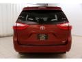 Salsa Red Pearl - Sienna XLE Photo No. 17