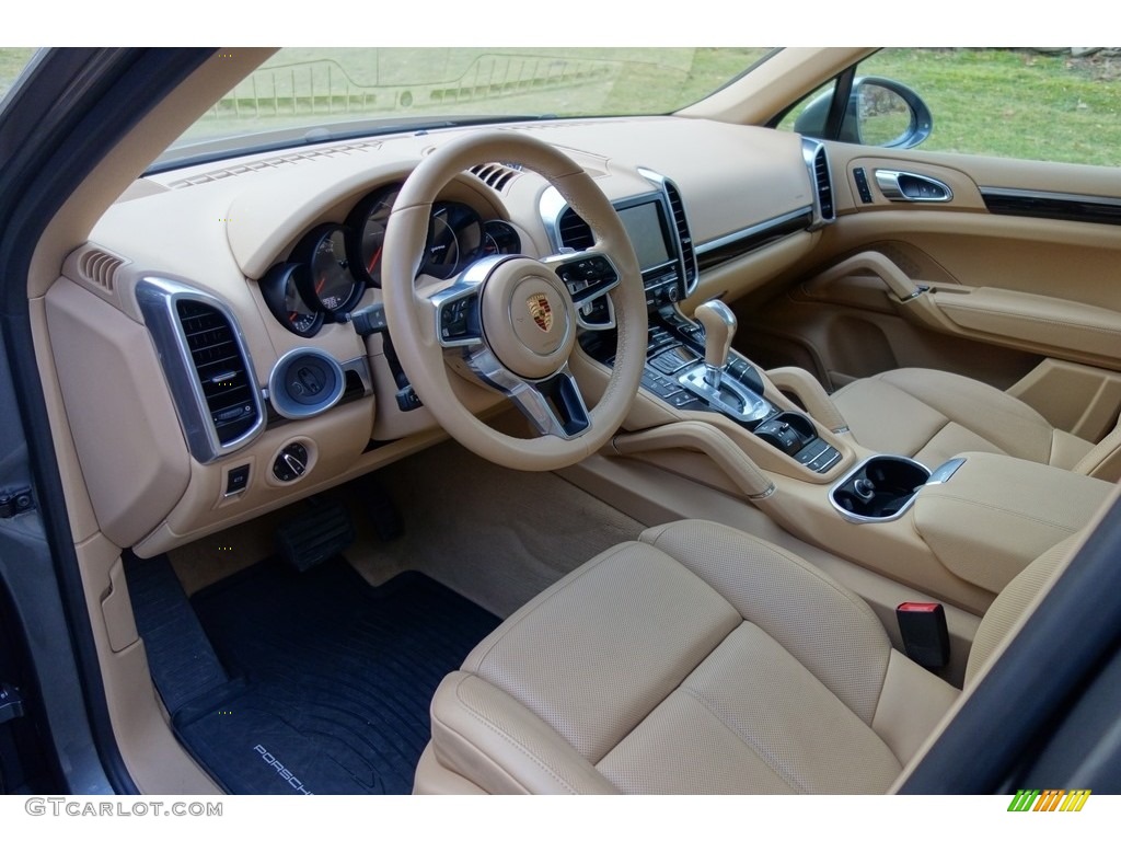 Luxor Beige Interior 2015 Porsche Cayenne Diesel Photo #125194987