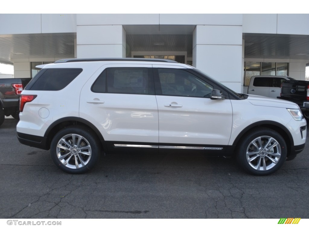 2018 Explorer XLT - White Platinum / Medium Stone photo #2