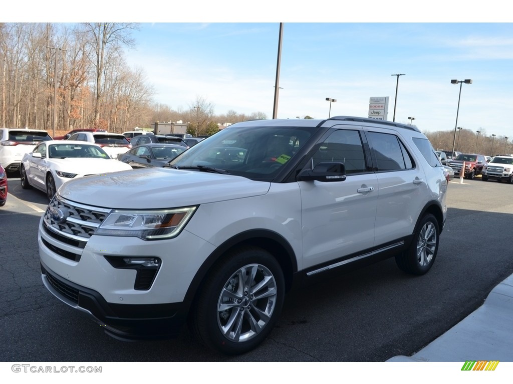 2018 Explorer XLT - White Platinum / Medium Stone photo #3
