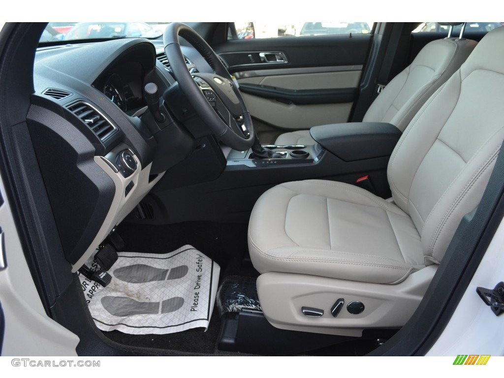 2018 Explorer XLT - White Platinum / Medium Stone photo #6