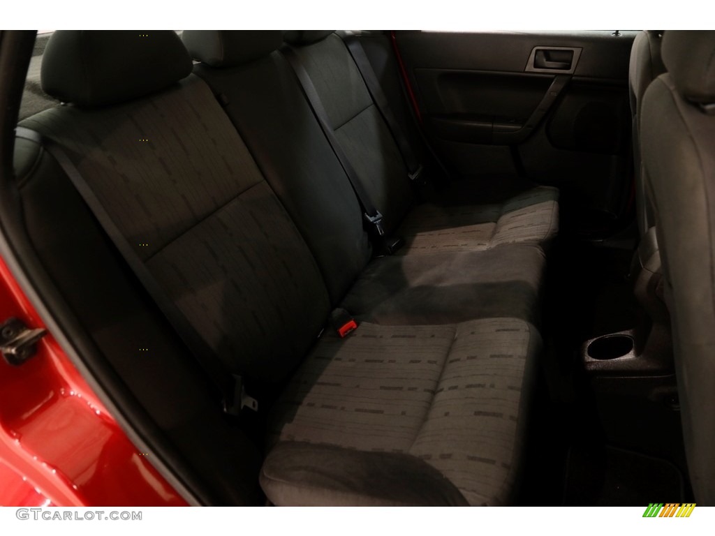 2010 Focus SE Sedan - Sangria Red Metallic / Charcoal Black photo #14