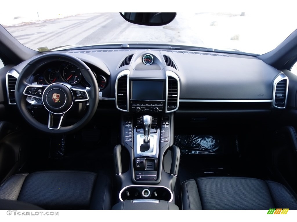 2015 Cayenne Diesel - Black / Black photo #13