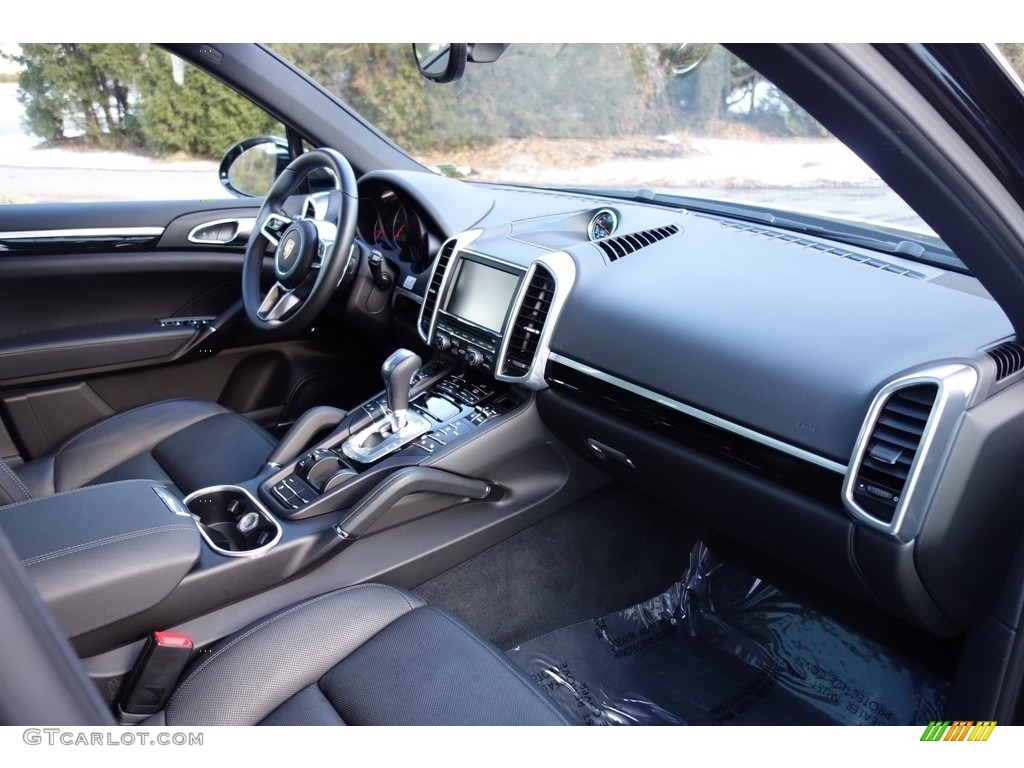 2015 Cayenne Diesel - Black / Black photo #16