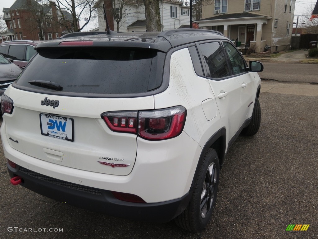 2018 Compass Trailhawk 4x4 - White / Black/Ruby Red photo #13