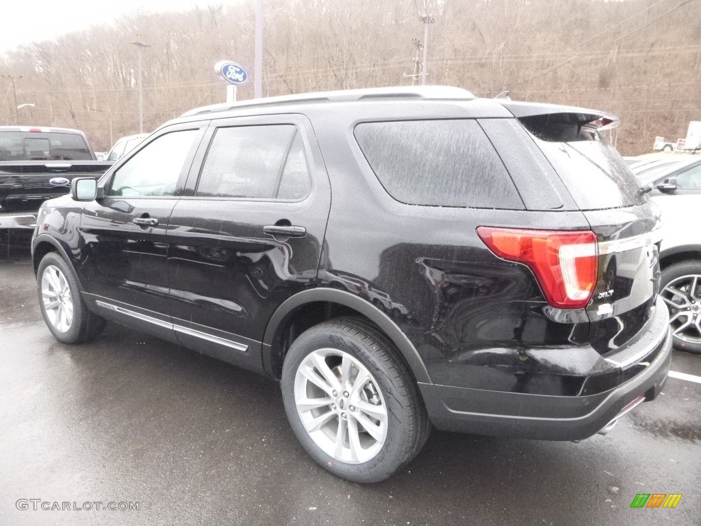 2018 Explorer XLT 4WD - Shadow Black / Ebony Black photo #6