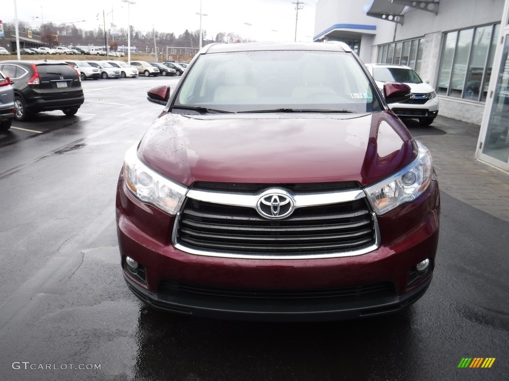 2015 Highlander XLE AWD - Ooh La La Rouge Mica / Almond photo #5