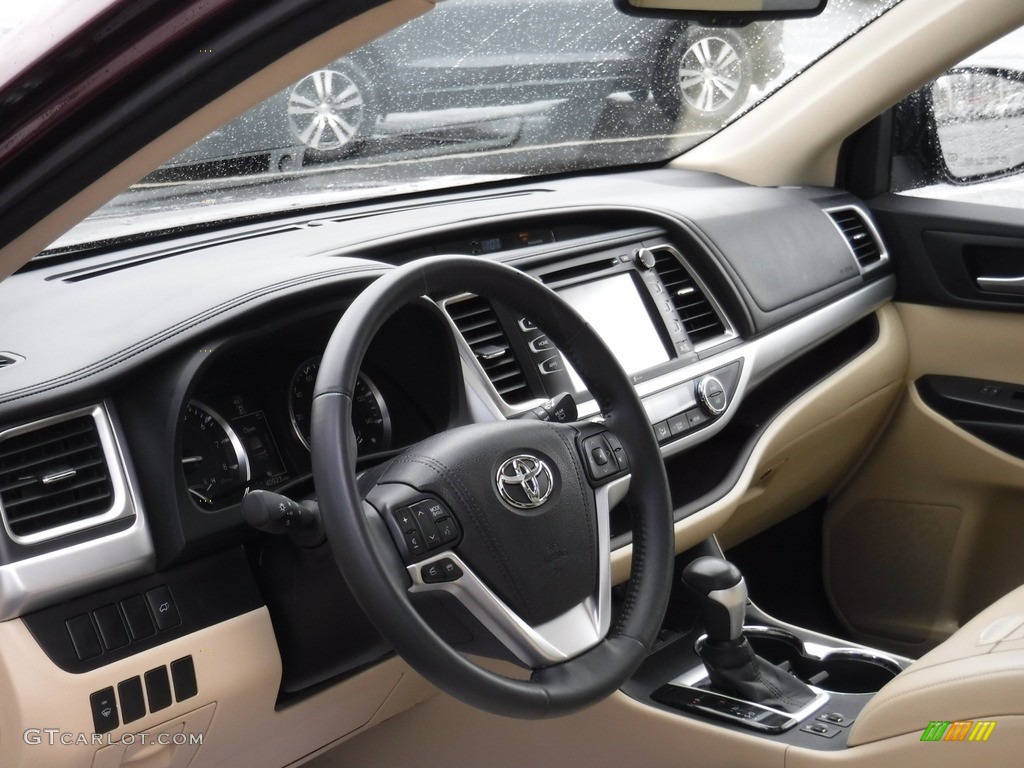 2015 Highlander XLE AWD - Ooh La La Rouge Mica / Almond photo #14