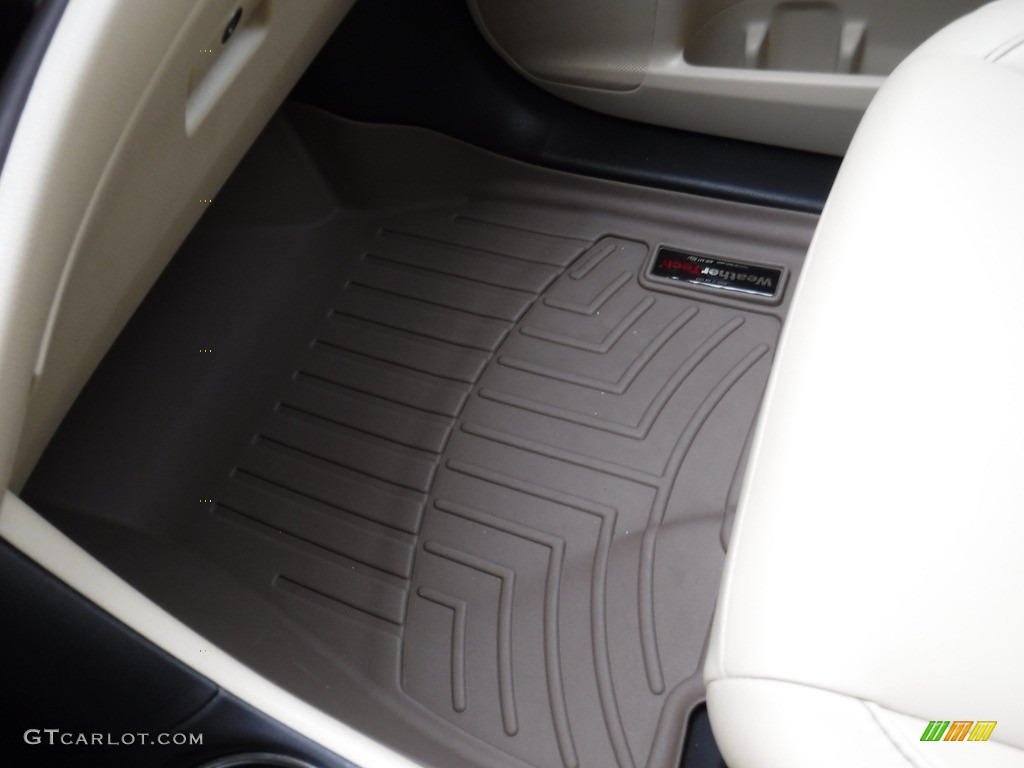 2015 Highlander XLE AWD - Ooh La La Rouge Mica / Almond photo #26