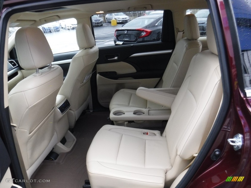 2015 Highlander XLE AWD - Ooh La La Rouge Mica / Almond photo #28