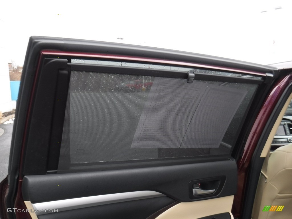 2015 Highlander XLE AWD - Ooh La La Rouge Mica / Almond photo #29