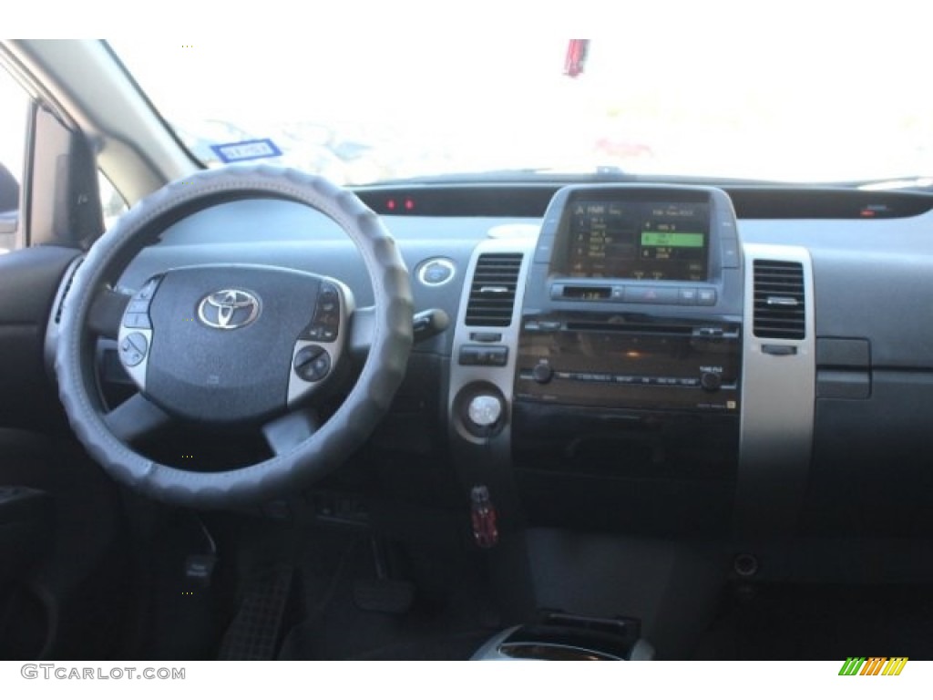 2006 Prius Hybrid - Super White / Gray photo #24