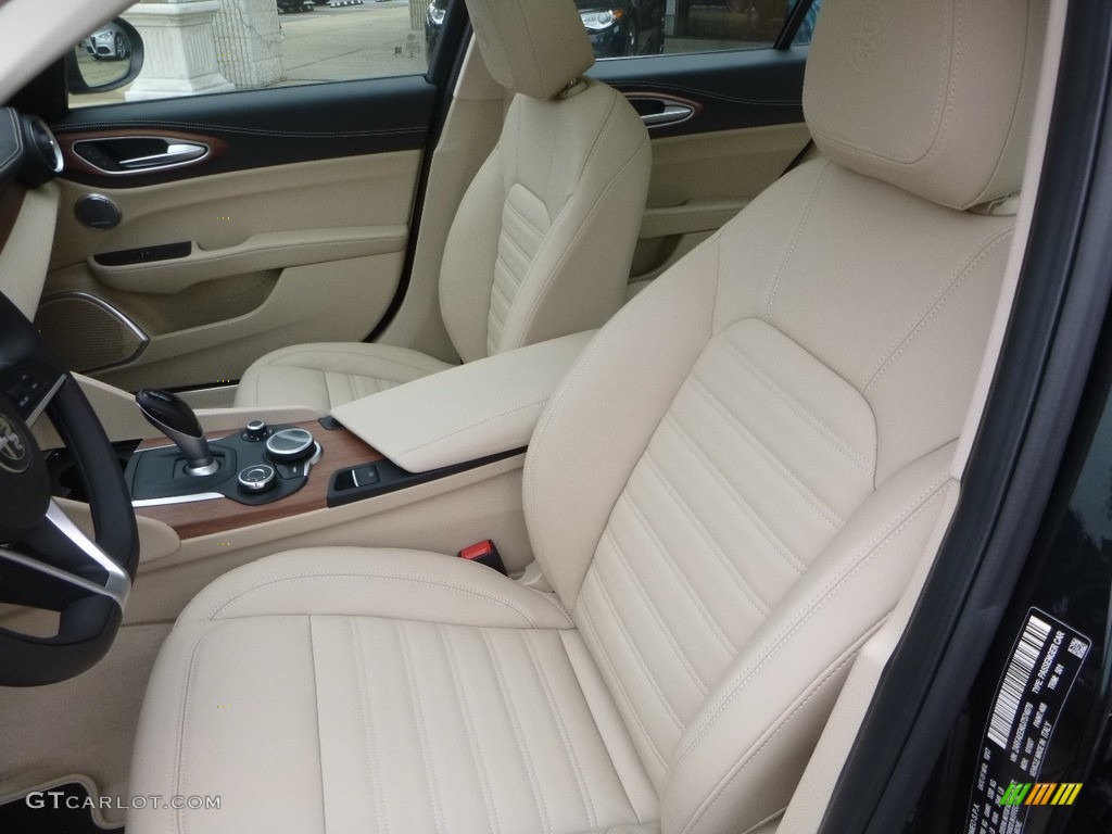 2018 Alfa Romeo Giulia Ti AWD Front Seat Photo #125223874