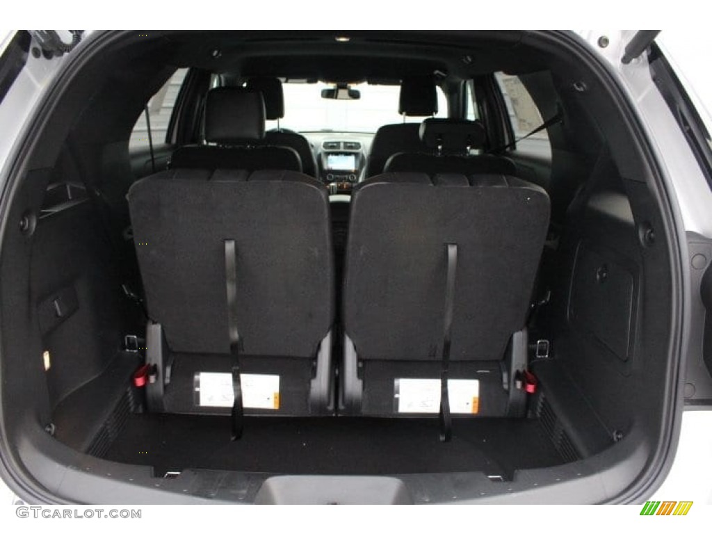 2018 Explorer XLT - Ingot Silver / Ebony Black photo #30