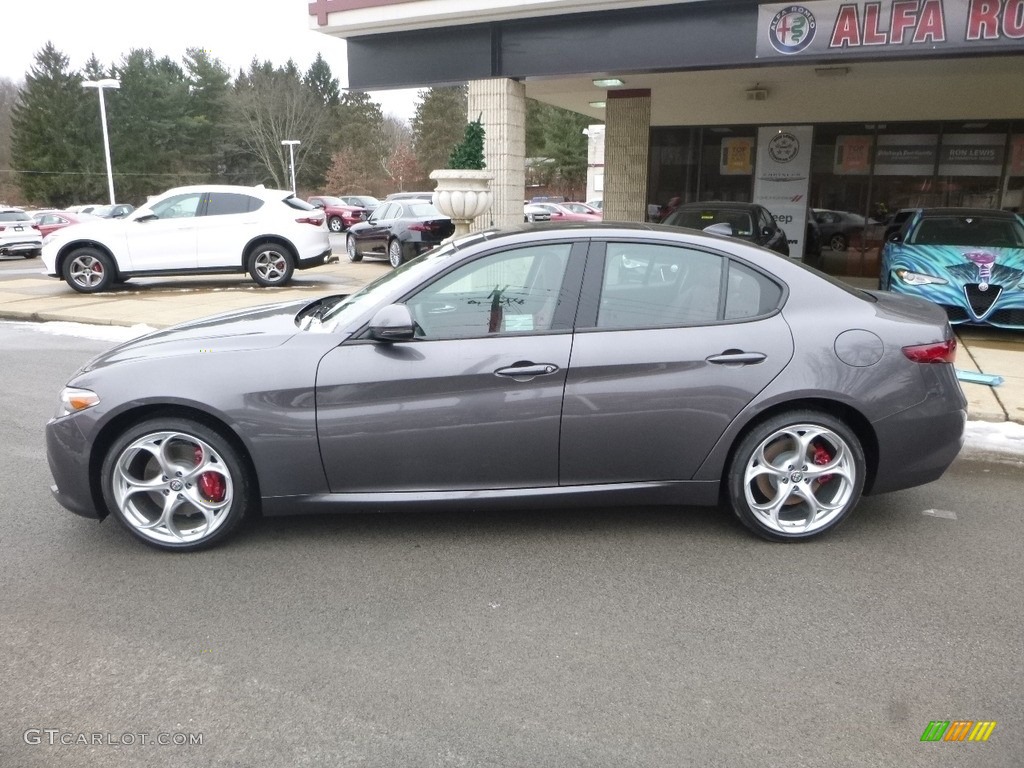 2018 Giulia Ti AWD - Vesuvio Gray Metallic / Black/Red photo #3