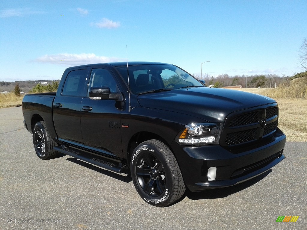 2018 1500 Sport Crew Cab 4x4 - Brilliant Black Crystal Pearl / Black photo #4