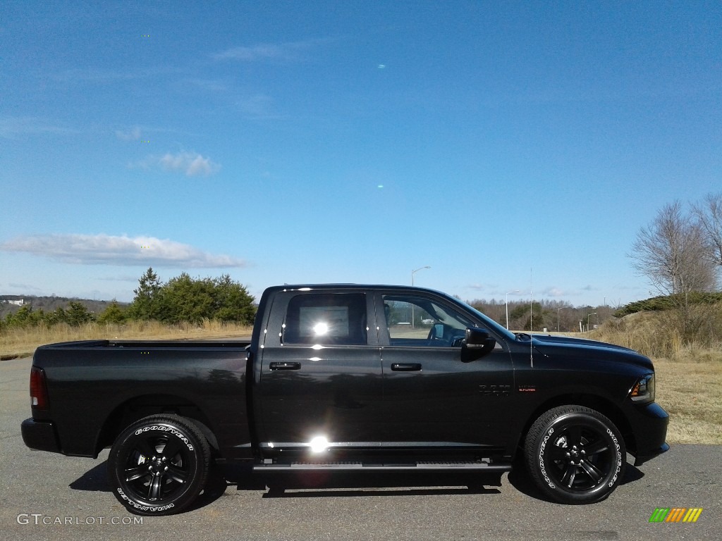 2018 1500 Sport Crew Cab 4x4 - Brilliant Black Crystal Pearl / Black photo #5
