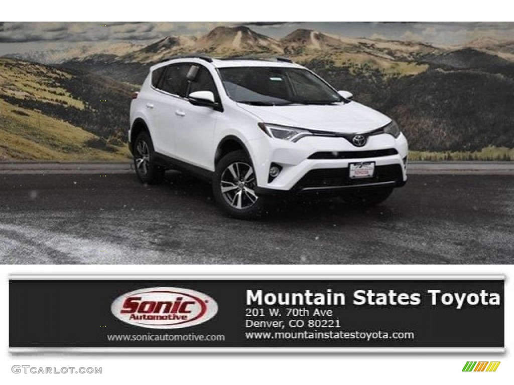 2018 RAV4 XLE AWD - Super White / Black photo #1