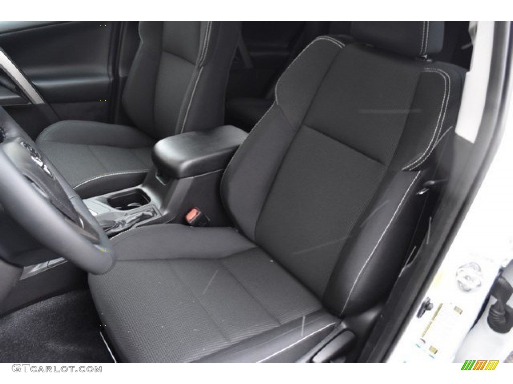 2018 RAV4 XLE AWD - Super White / Black photo #7