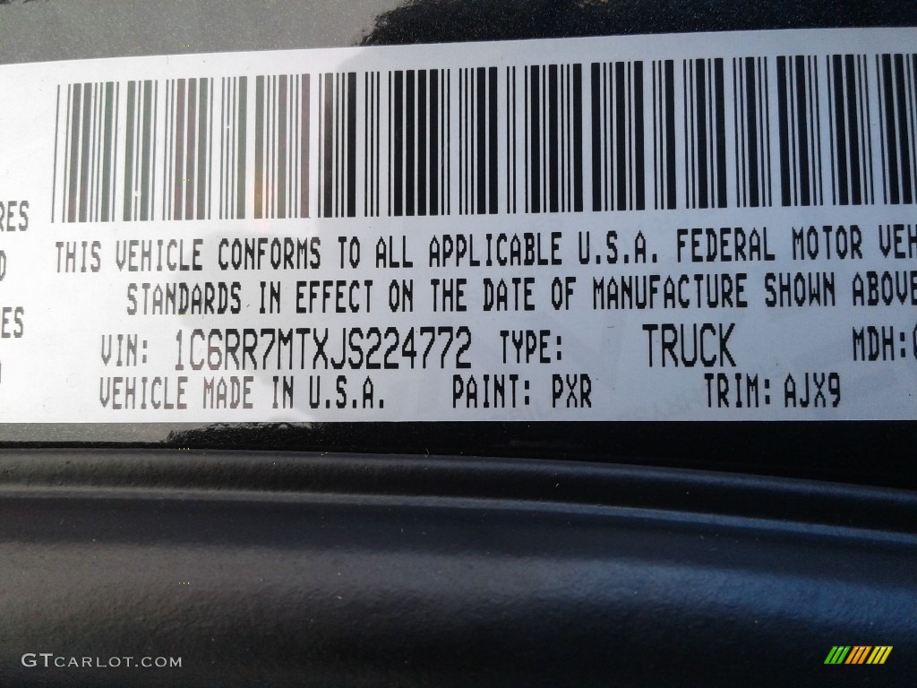 2018 1500 Sport Crew Cab 4x4 - Brilliant Black Crystal Pearl / Black photo #35