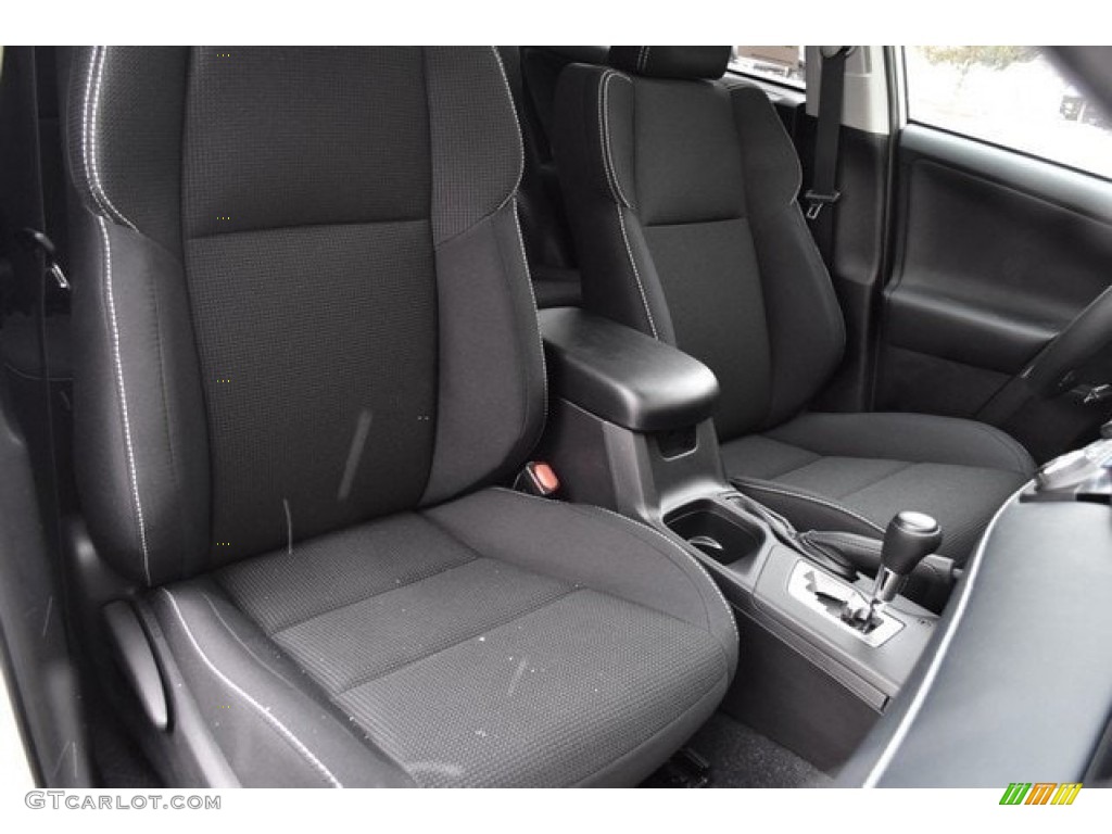 2018 RAV4 XLE AWD - Super White / Black photo #13