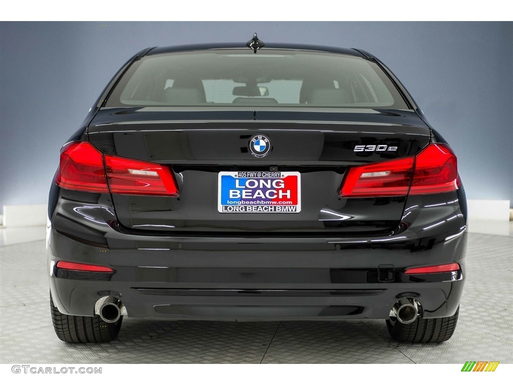 2018 5 Series 530e iPerfomance Sedan - Jet Black / Black photo #3
