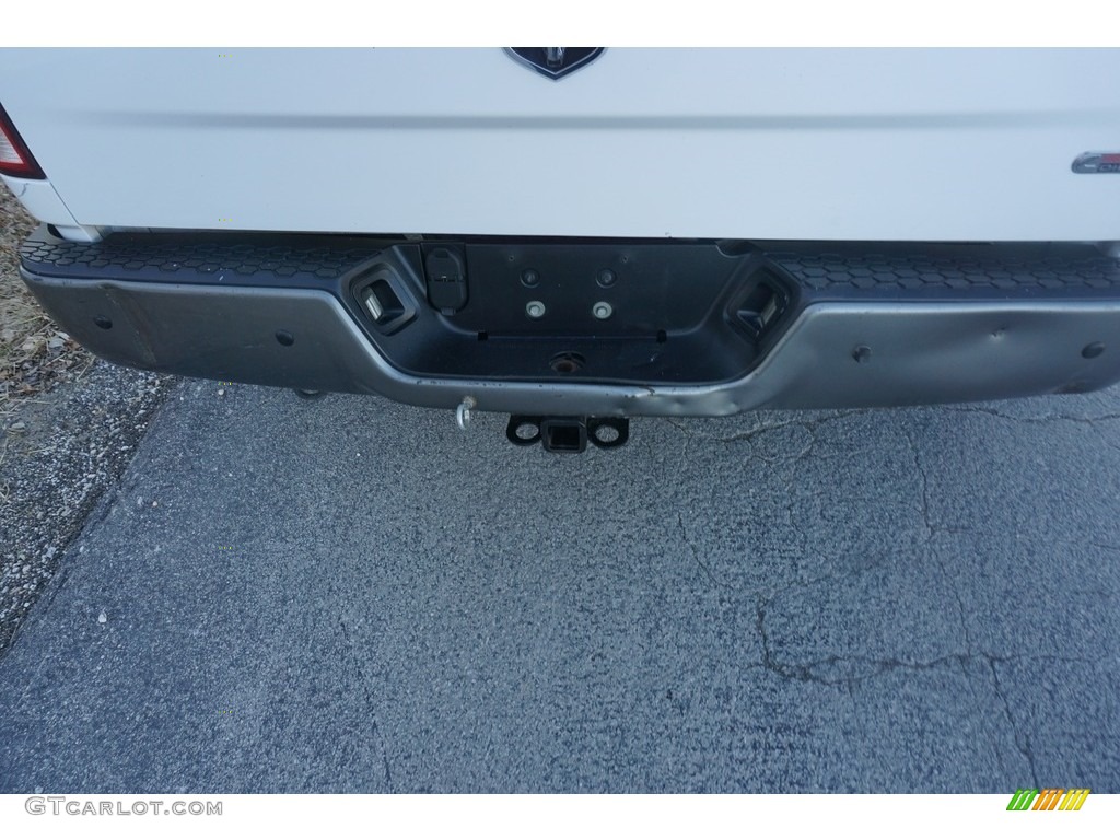 2011 Ram 3500 HD ST Crew Cab Dually - Bright White / Dark Slate Gray/Medium Graystone photo #18