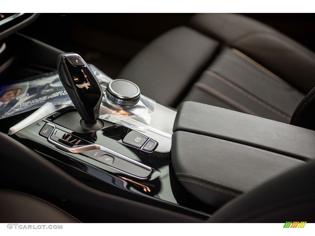 2018 5 Series 530e iPerfomance Sedan - Jet Black / Black photo #7