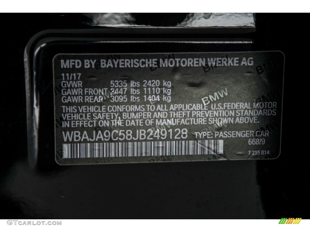 2018 5 Series 530e iPerfomance Sedan - Jet Black / Black photo #12