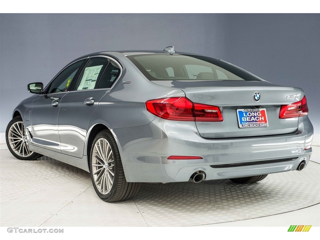 2018 5 Series 530e iPerfomance Sedan - Bluestone Metallic / Black photo #4