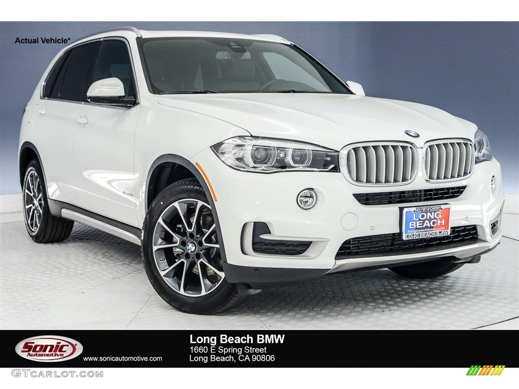 2018 X5 sDrive35i - Alpine White / Black photo #1