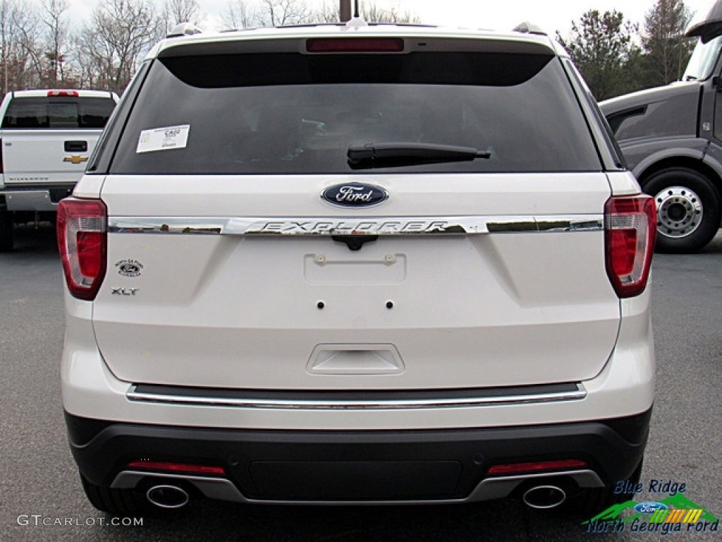 2018 Explorer XLT - White Platinum / Medium Stone photo #4