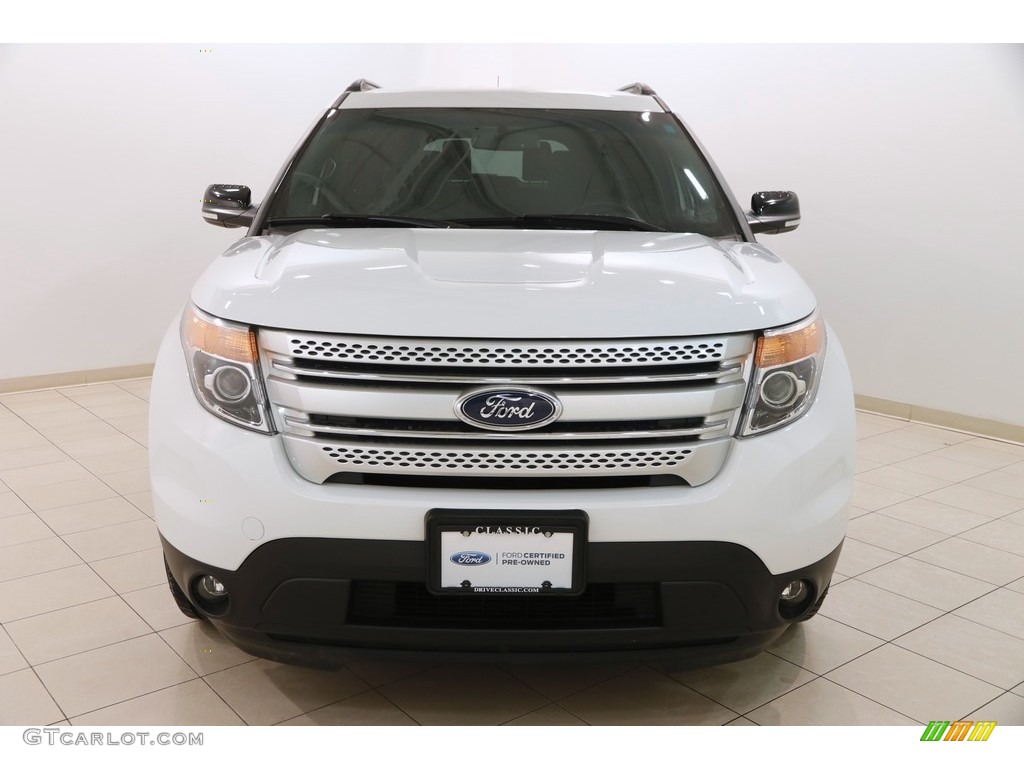 2015 Explorer XLT 4WD - Oxford White / Charcoal Black photo #2