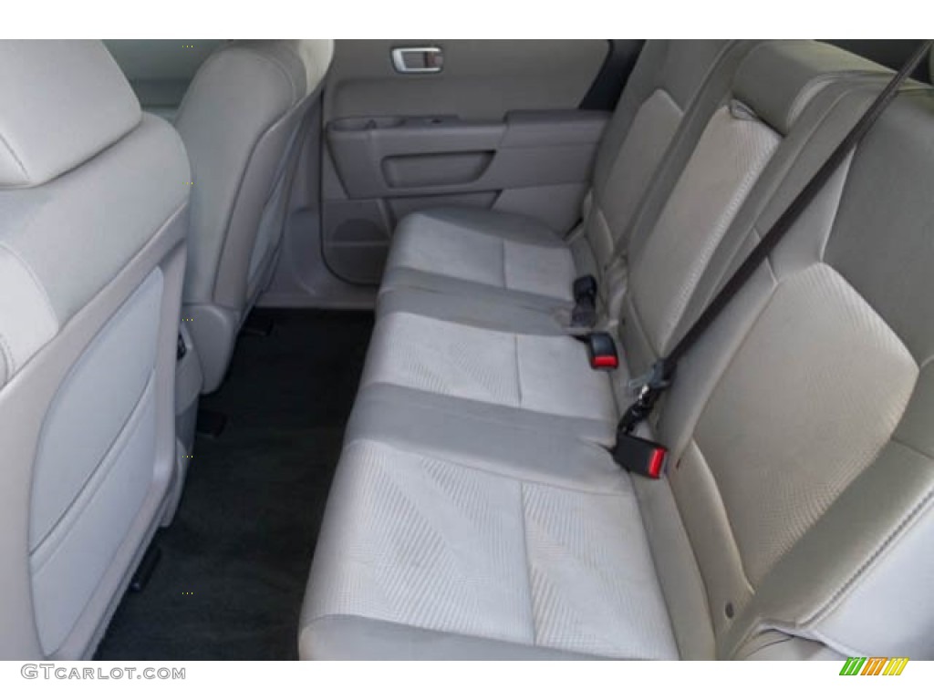 2015 Pilot LX - Crystal Black Pearl / Gray photo #4