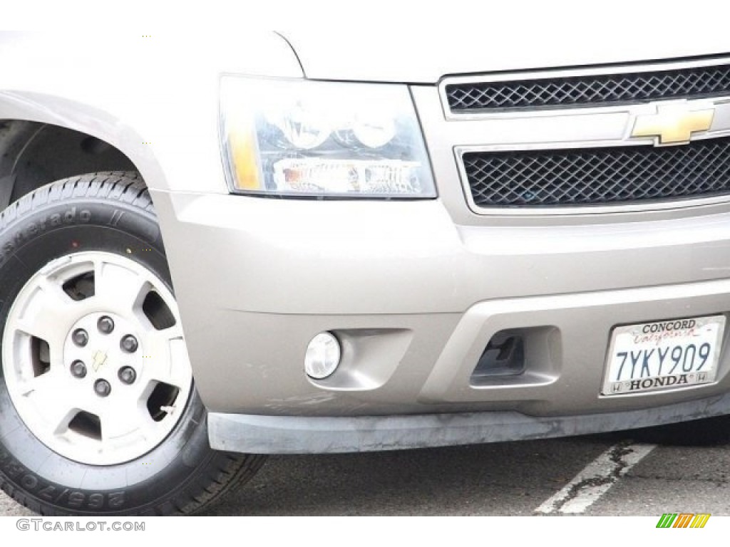 2007 Suburban 1500 LT - Graystone Metallic / Light Titanium/Dark Titanium photo #3