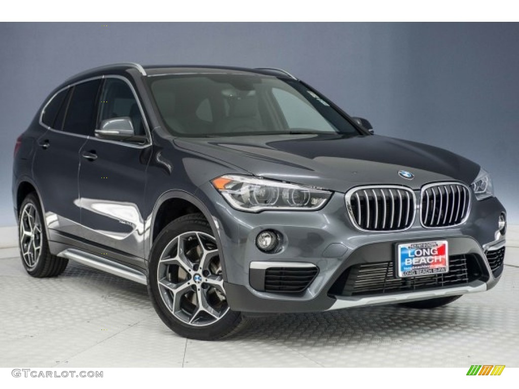 2017 X1 xDrive28i - Mineral Grey Metallic / Black photo #12