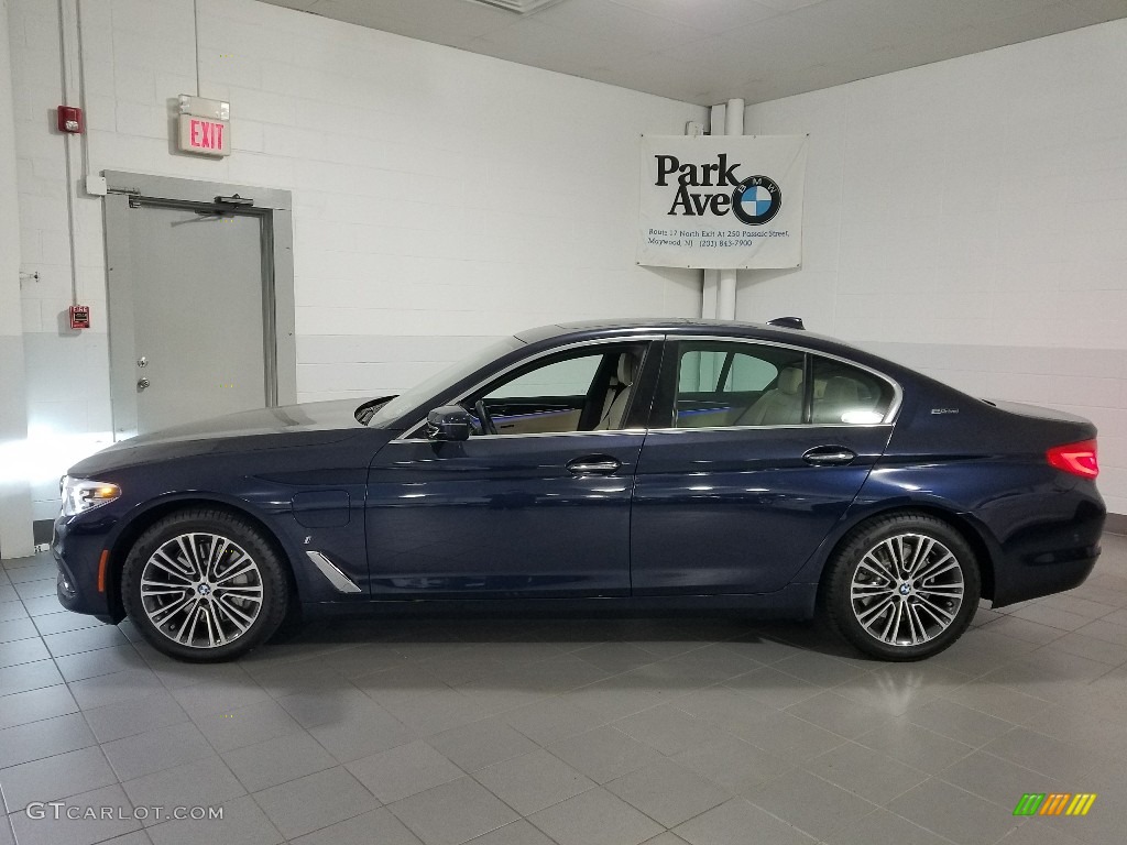 2018 5 Series 530e iPerfomance xDrive Sedan - Imperial Blue Metallic / Canberra Beige/Black photo #3