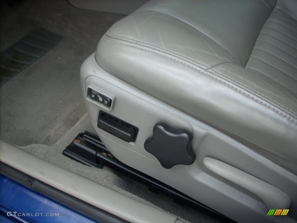 2003 Impala LS - Superior Blue Metallic / Medium Gray photo #10