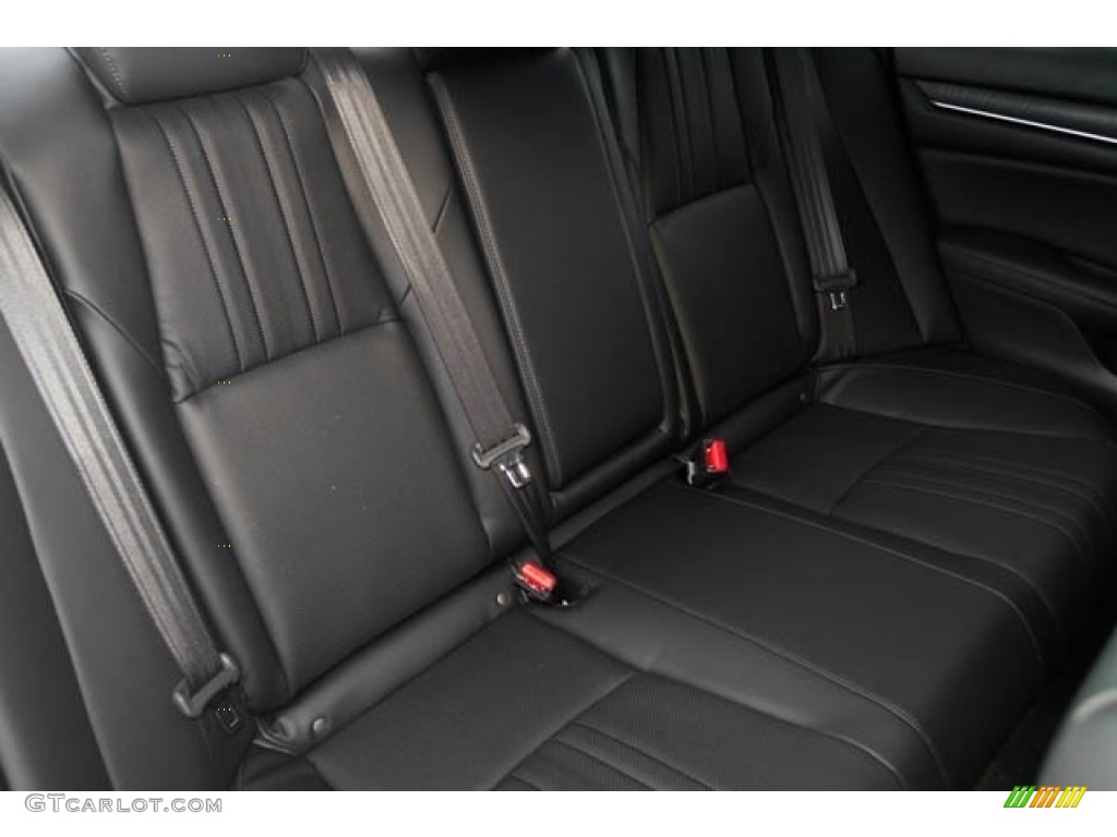 2018 Accord Touring Sedan - Crystal Black Pearl / Black photo #33