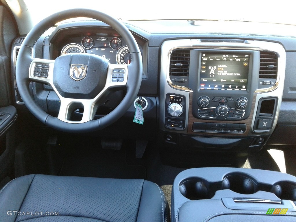 2018 1500 Laramie Quad Cab 4x4 - Delmonico Red Pearl / Black photo #31